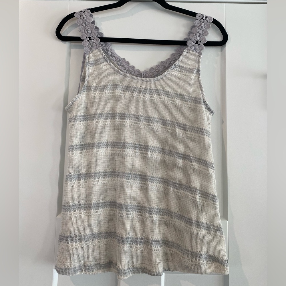 Blu Pepper Cream & Grey Tank with Lace